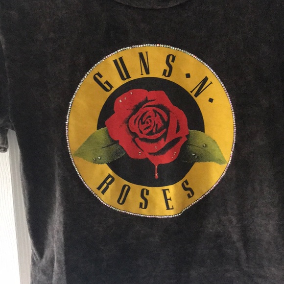guns n roses Tops - Brand new (without tag) Guns N’ Roses shirt size S